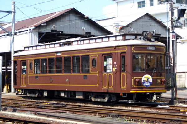 京福電気鉄道モボ21形 | メインターミナル