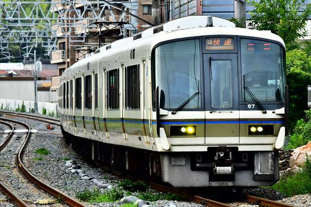 221系NC619