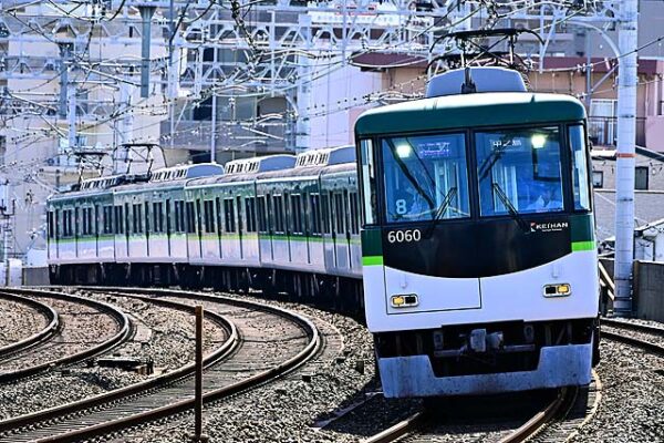 6010F快速急行中之島