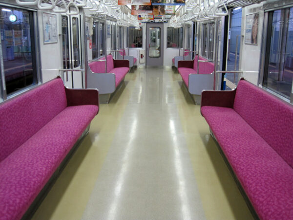 泉北高速鉄道7000系・7020系 | メインターミナル